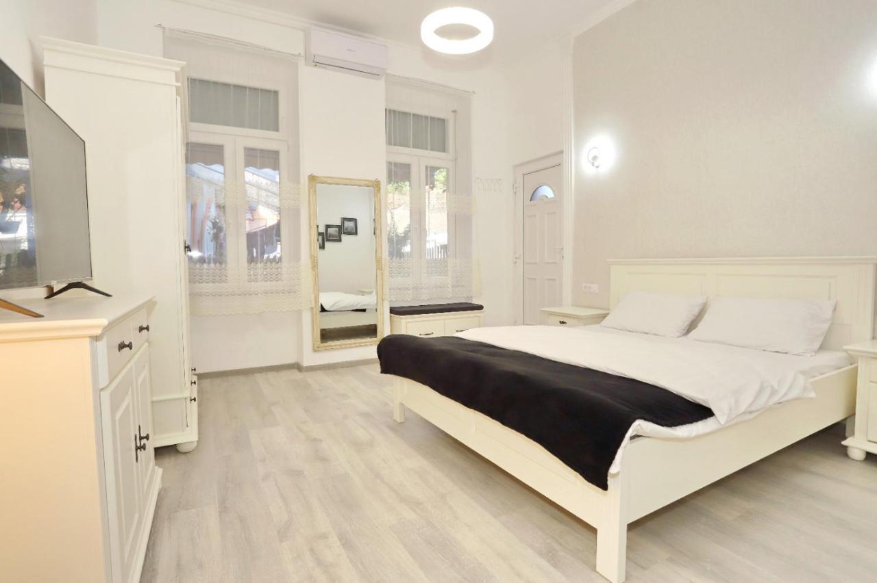 Central Luxury Apartments 拉迪亚 外观 照片