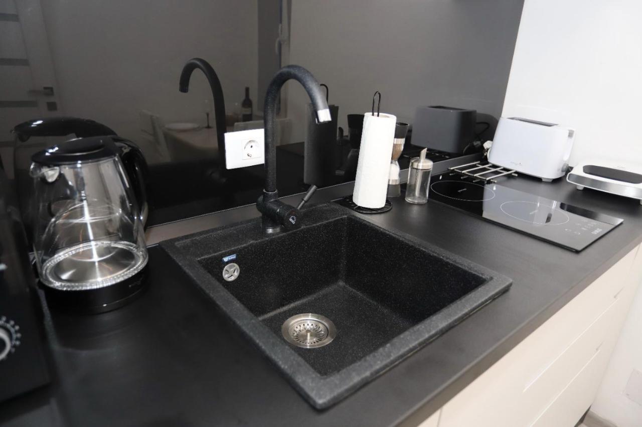 Central Luxury Apartments 拉迪亚 外观 照片