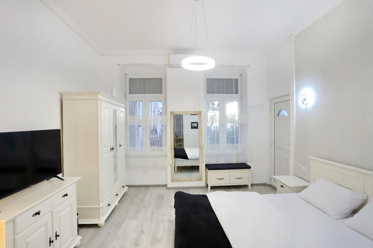 Central Luxury Apartments 拉迪亚 外观 照片