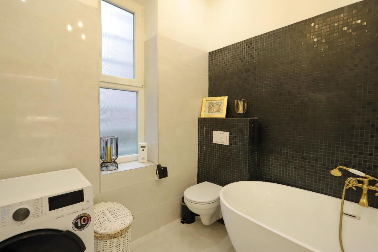 Central Luxury Apartments 拉迪亚 外观 照片